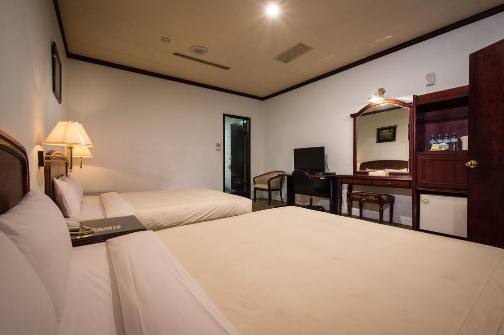 Abbo Hotel Tainan Extérieur photo
